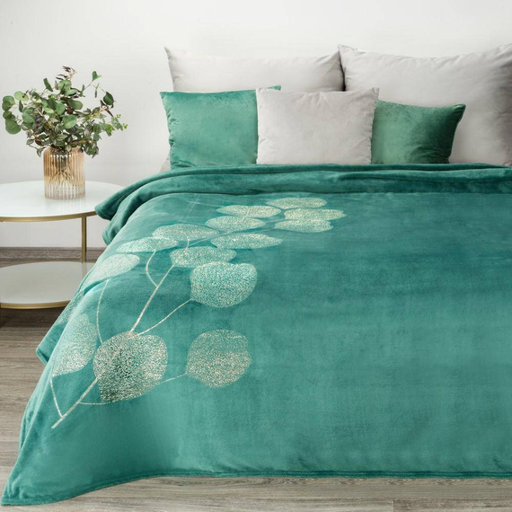 Koc narzuta z mikrofibry z błyszczącym nadrukiem liści Ginko 2 Eurofirany miodowy