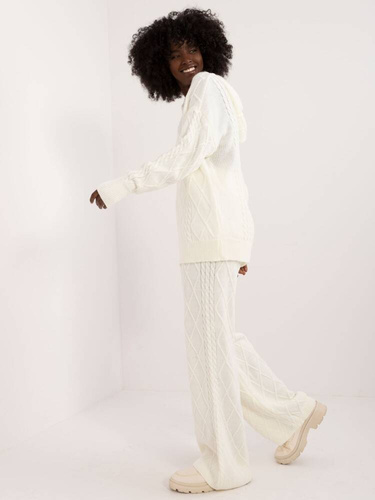 Komplet damski BA-KMPL-8021.52P - ecru