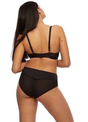 Czarne figi damskie klasyczne Kinga P-861/2 Comfort – gładka mikrofibra, siateczkowe wykończenie, wygoda i elegancja na co dzień