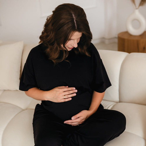 Oversize’owy t-shirt damski Eevi for Women czarny – naturalna dzianina, styl kapsułowy | Made in Poland