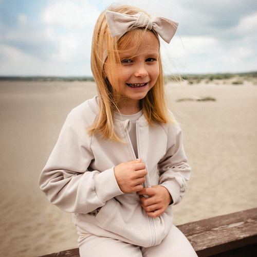 Eevi bomberka dla dzieci Simply Comfy beżowa – wygodna bluza z bawełny, klasyczny krój