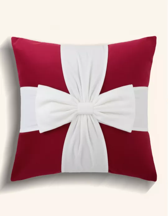 Świąteczna poszewka prezent Christmas Bow BN23 – velvet 45x45, biała z bordową kokardą, dekoracja premium