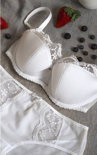 Biustonosz półusztywniany 01080 Blanka Mediolano biały