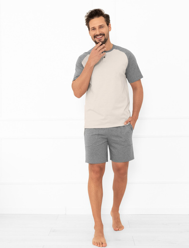 Męska piżama Italian Fashion Aleksander beżowa – krótki rękaw i spodenki