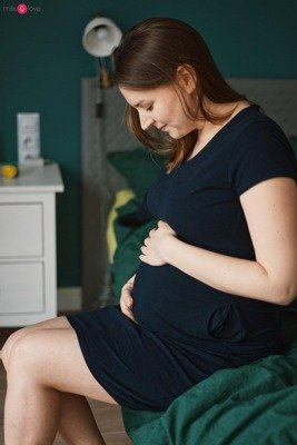 Koszula nocna ciążowa i do karmienia Day & Night Milk&Love granatowa krótki rękaw