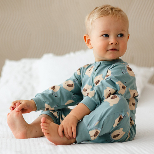 Bawełniany pajacyk niemowlęcy Eevi Beary Cool – szałwiowy, bez stópek