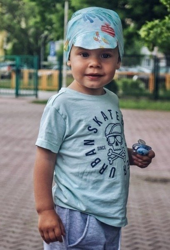 Bambusowa chustka z daszkiem Mikrokosmos- Makaszka