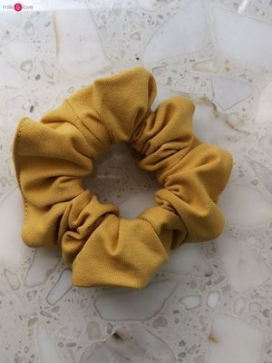 Gumka do włosów gładka Scrunchie Milk&Love ochra