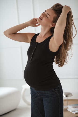 Czarna koszulka do karmienia i ciążowa Tummy – prążkowana, na ramiączkach