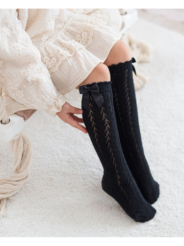 Dziecięce podkolanówki ażurowe z kokardką 1382 – Milena, Czarny