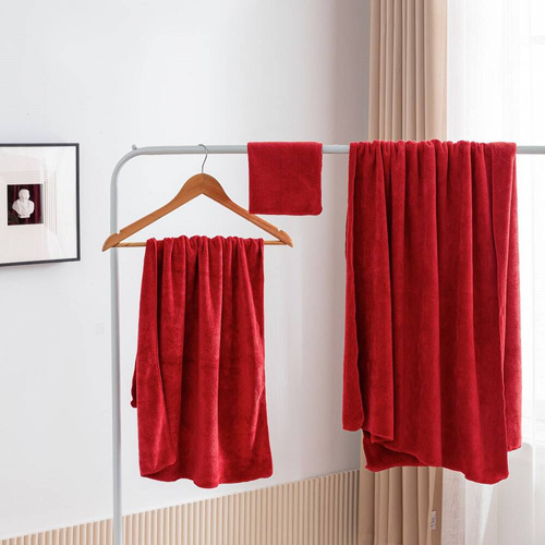 Ręcznik szybkoschnący z mikrofibry Active Spod Igły i Nitki czerwony