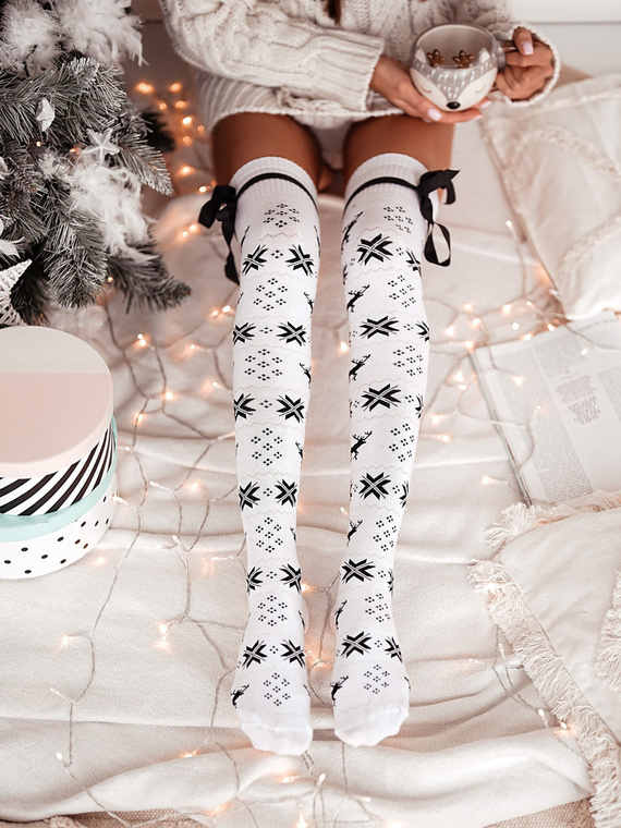 1139 Zakolanówki damskie świąteczne Milena biały czarny