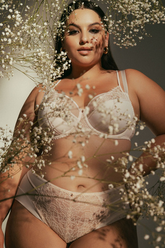 Biustonosz Damski Semi Soft 2163 Pudrowy – Koronkowy Półusztywniany Biustonosz na Co Dzień