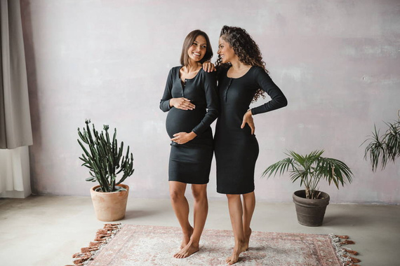 Sukienka ciążowa i do karmienia z dzianiny w prążek Tummy Milk&Love czarny