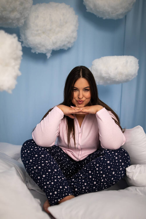 Rozpinana Piżama Damska długi rękaw, spodnie Libra Italian Fashion - różowy/druk