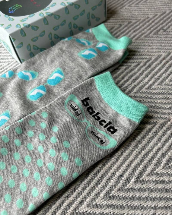 Skarpety damskie w ozdobnym pudełku CSLB450-003/2 Moraj - mix kolorów