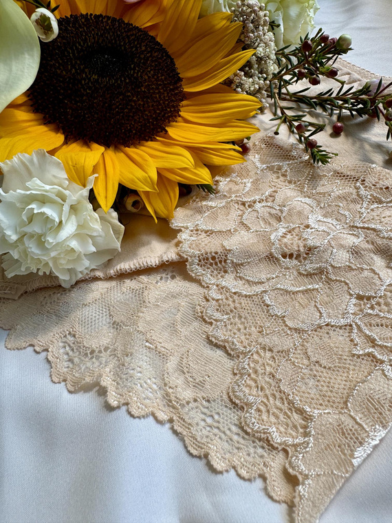 Figi wysokie 530 Iness De lafense - beżowy