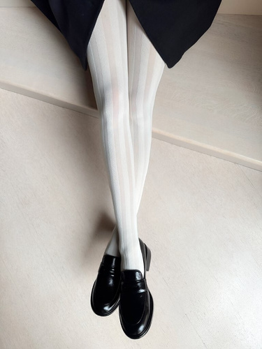 Rajstopy Veneziana Linea Arte 40 den panna– mikrofibra, modny wzór w paski