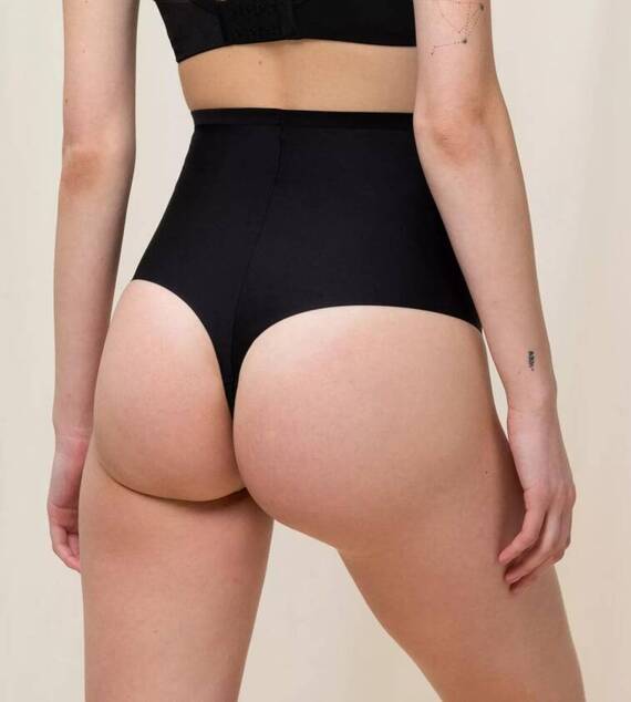 Stringi damskie Shape Smart Highwaist Triumph czarny